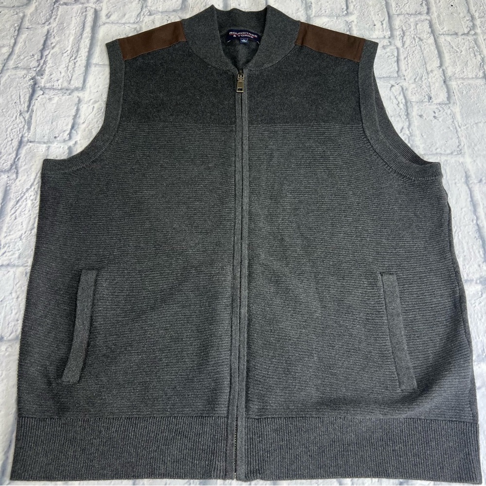 Roundtree & Yorke vest